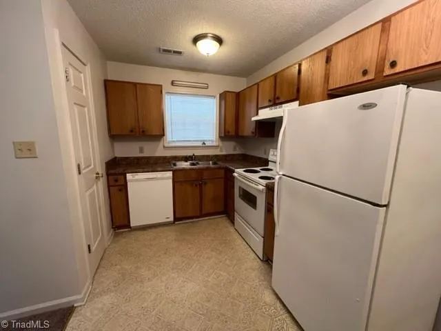 220 Pitts Street #F Kernersville, NC 27284