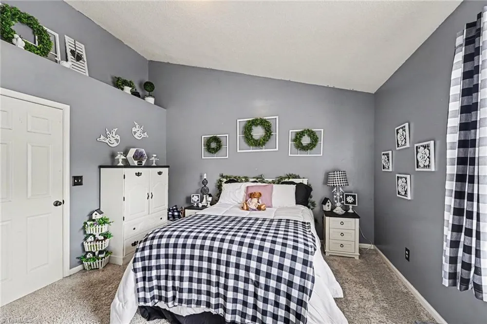 1406 Brittany Way Archdale, NC 27263