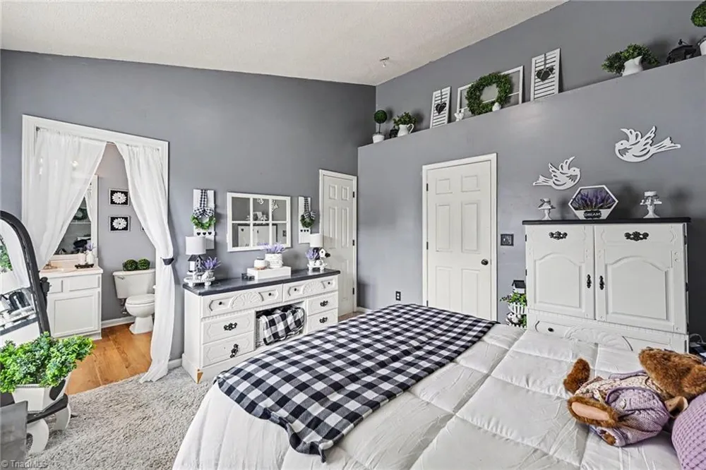1406 Brittany Way Archdale, NC 27263