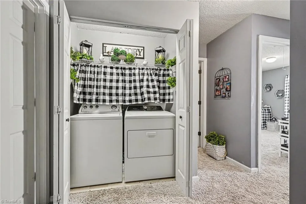 1406 Brittany Way Archdale, NC 27263