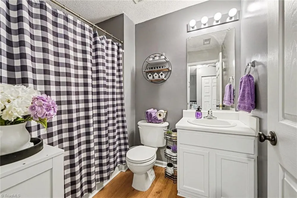1406 Brittany Way Archdale, NC 27263