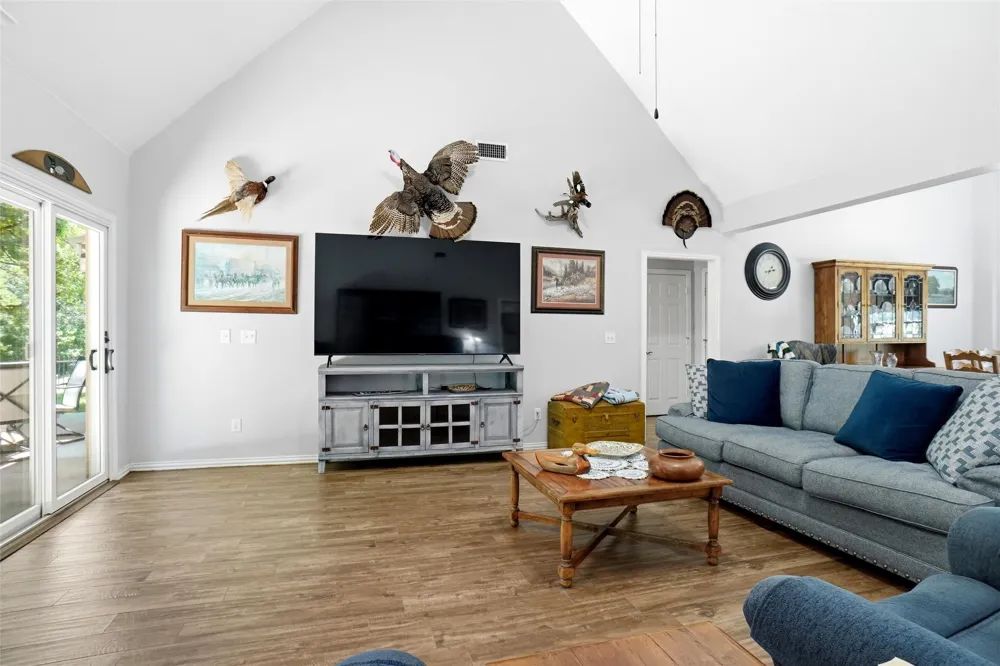 102 Manders Court Runaway Bay, TX 76426