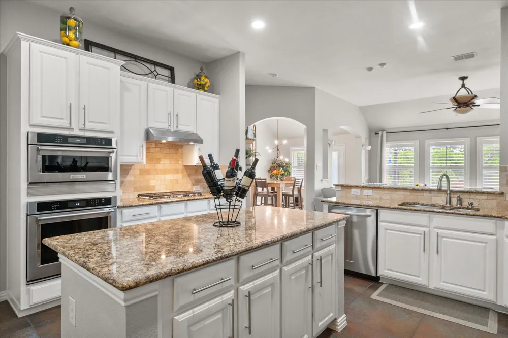 905 Killian Drive Mansfield, TX 76063