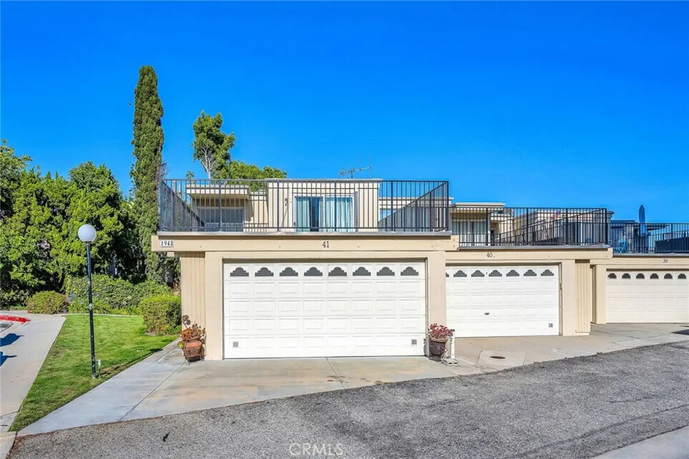 1948 Rolling Vista Drive #41 Lomita, CA 90717