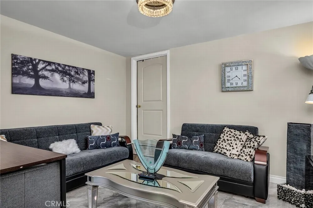 1948 Rolling Vista Drive #41 Lomita, CA 90717