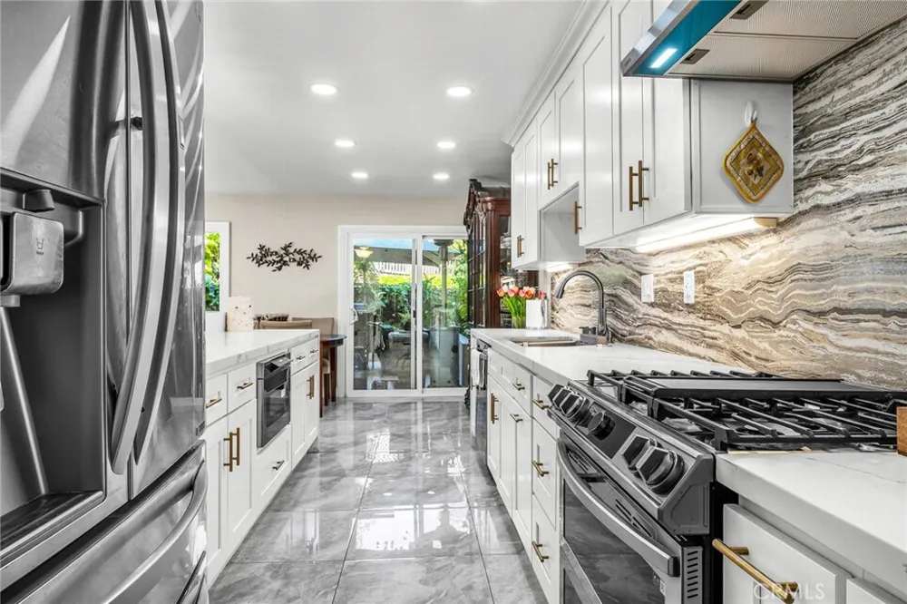 1948 Rolling Vista Drive #41 Lomita, CA 90717