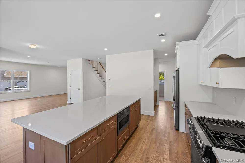 5 Jersey Avenue Miller Place, NY 11764