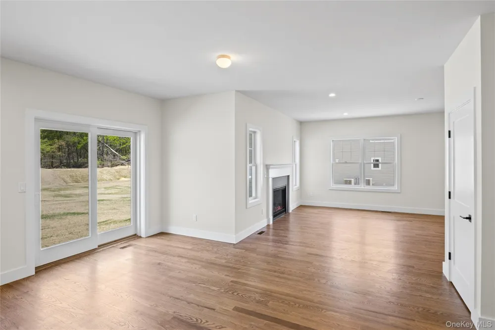 5 Jersey Avenue Miller Place, NY 11764
