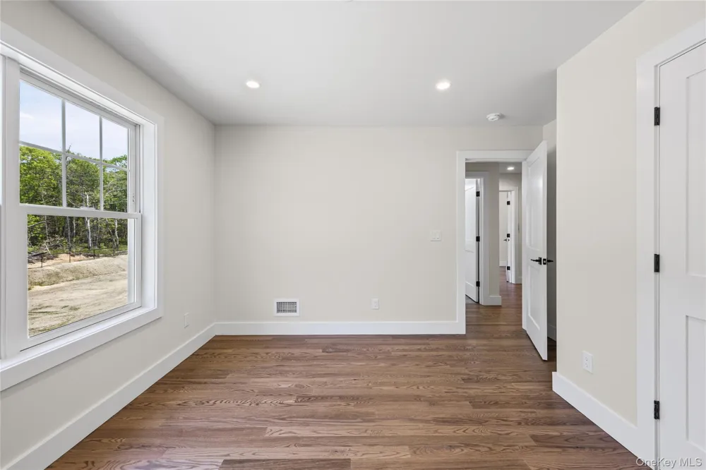 5 Jersey Avenue Miller Place, NY 11764