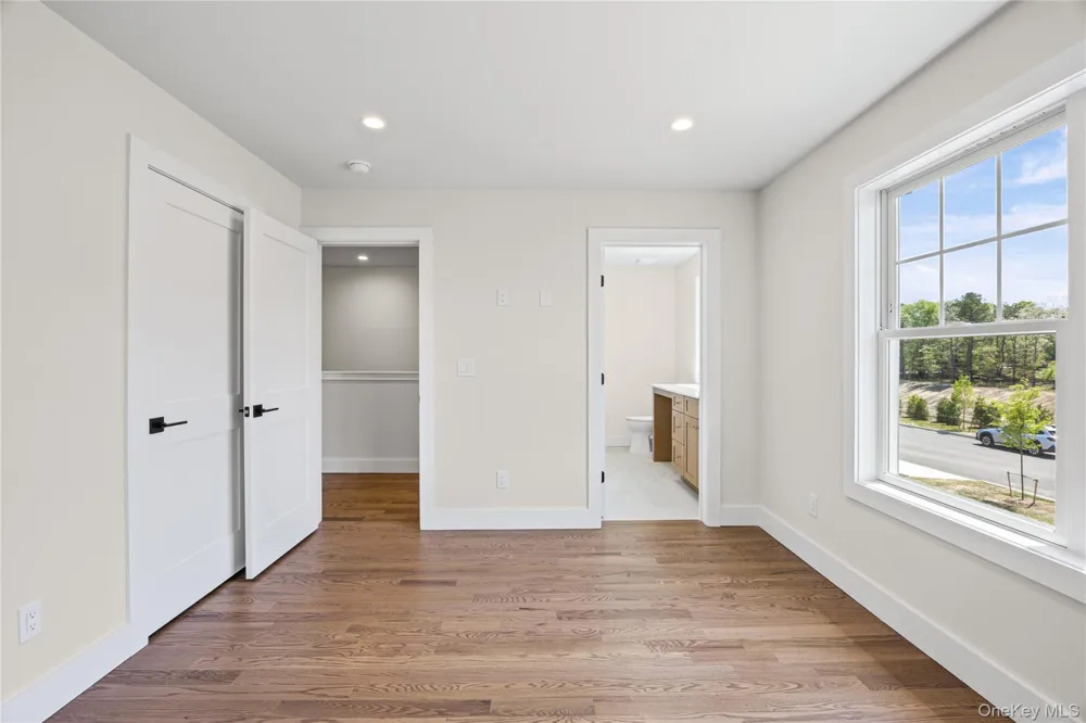 5 Jersey Avenue Miller Place, NY 11764