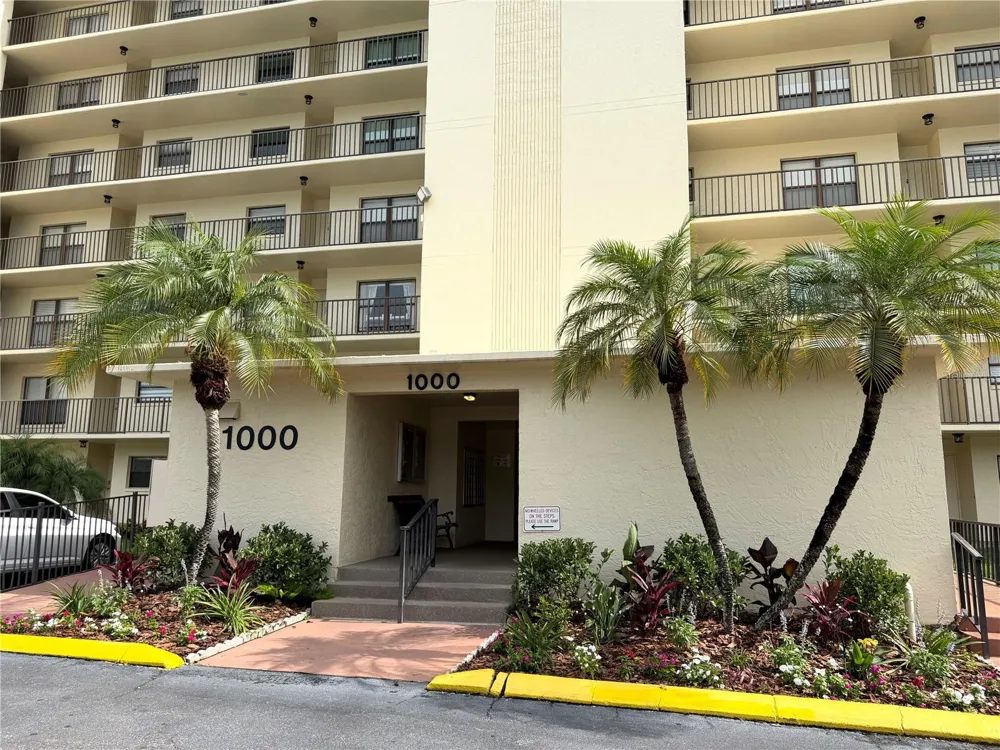 1000 COVE CAY DRIVE #4D Clearwater, FL 33760