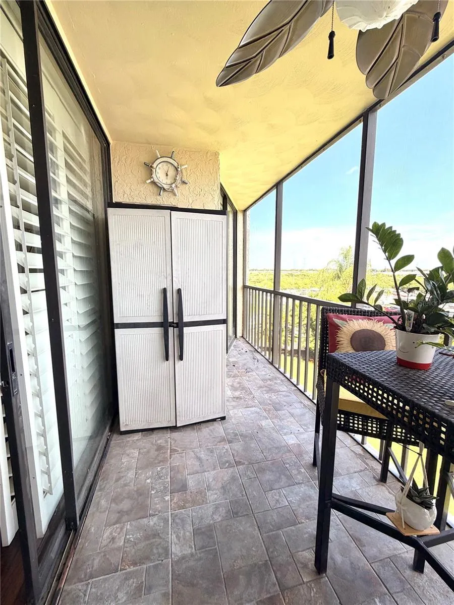 1000 COVE CAY DRIVE #4D Clearwater, FL 33760