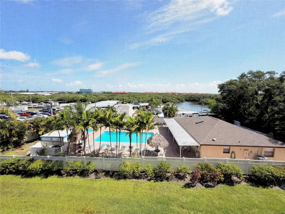 1000 COVE CAY DRIVE #4D Clearwater, FL 33760