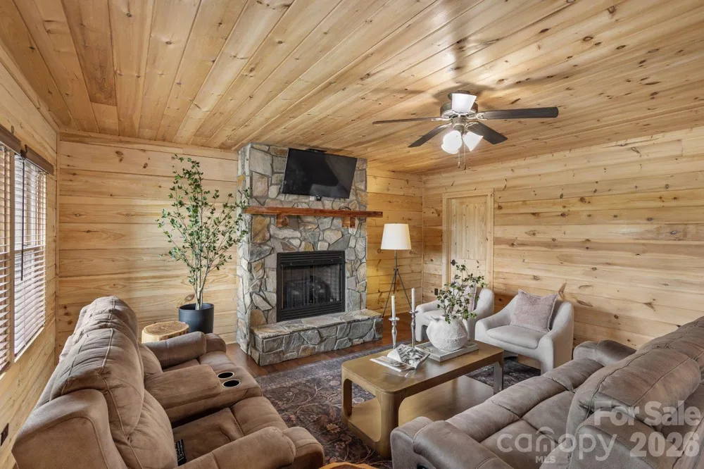 1732 Waters Edge Drive Granite Falls, NC 28630
