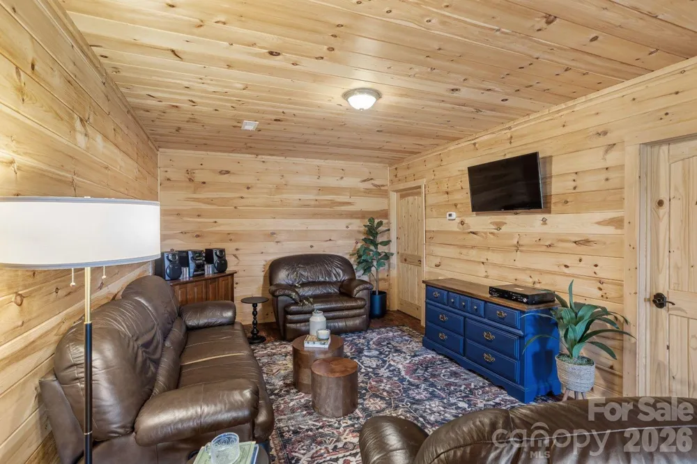 1732 Waters Edge Drive Granite Falls, NC 28630