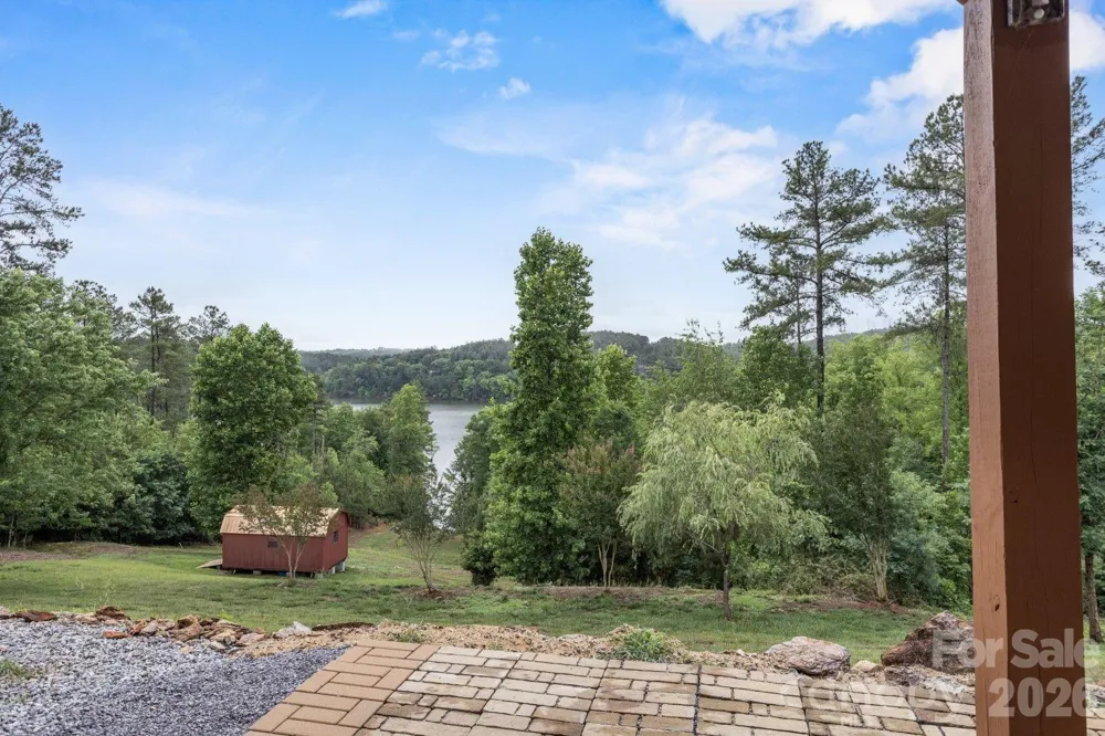 1732 Waters Edge Drive Granite Falls, NC 28630