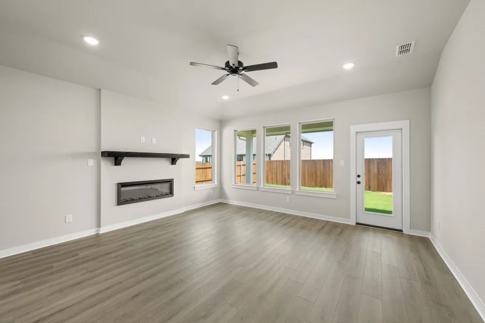 2727 Teton Street Corinth, TX 76210