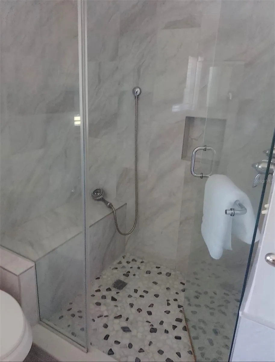9434 BEAR LAKE ROAD Apopka, FL 32703