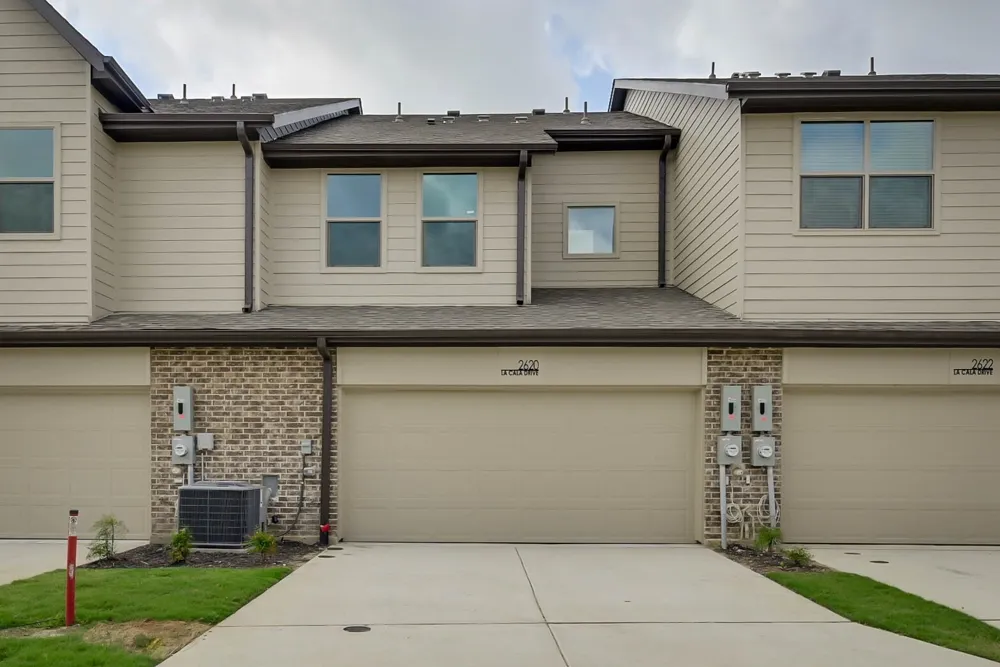 2620 La Cala Drive Grand Prairie, TX 75054