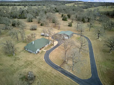 9748 County Road 1200