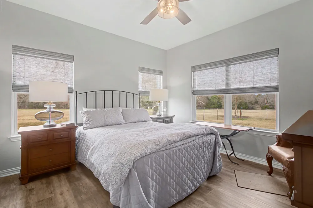 9748 County Road 1200 Athens, TX 75751