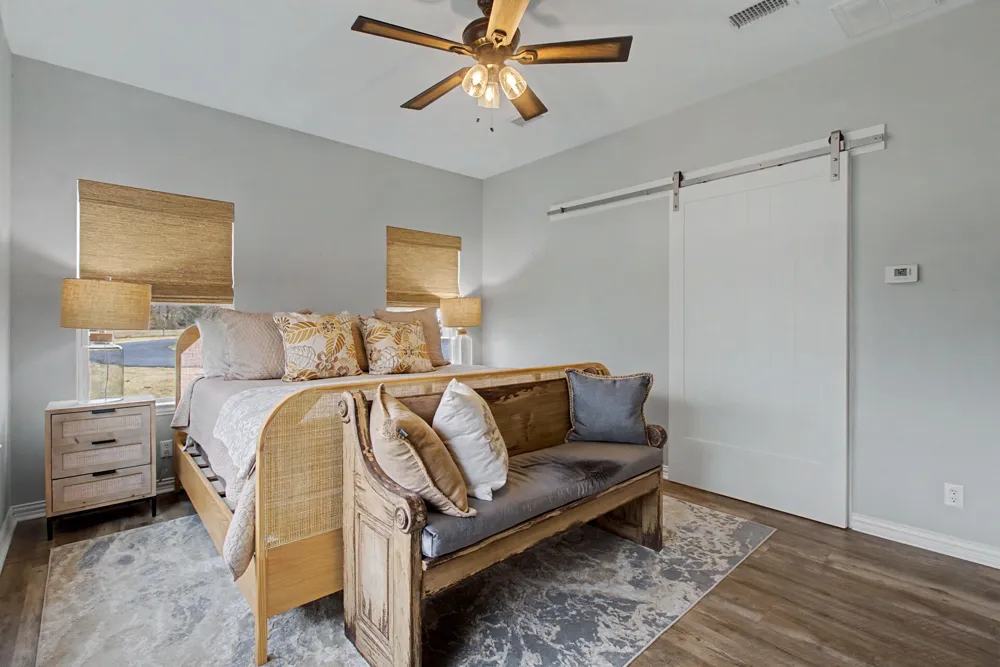 9748 County Road 1200 Athens, TX 75751