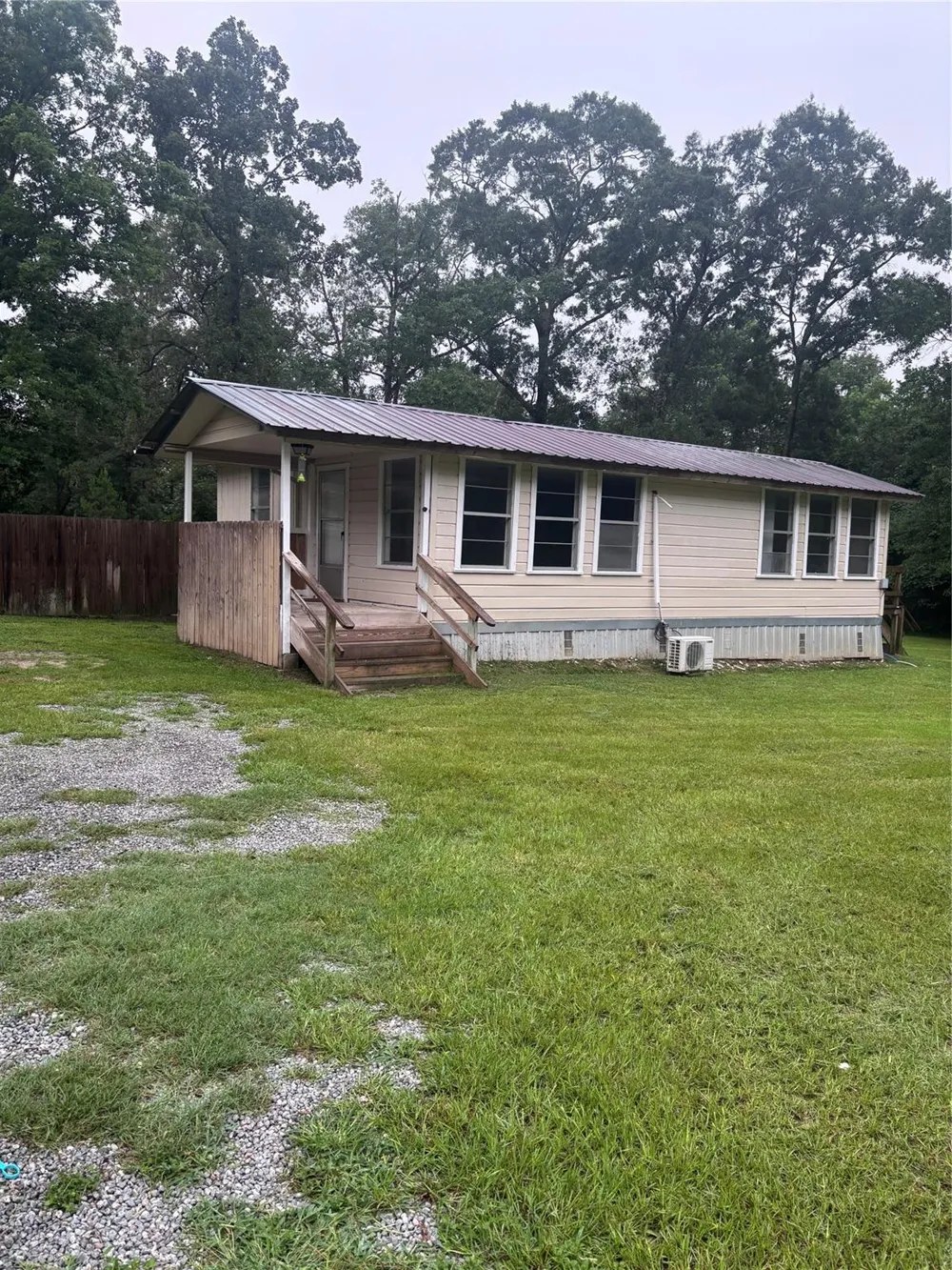 505 Hawkins Livingston, TX 77351