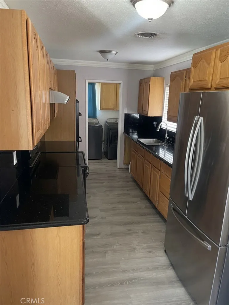 641 Lance Barstow, CA 92311