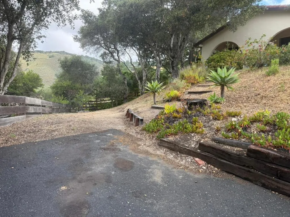 11585 Mccarthy Road Carmel Valley, CA 93924