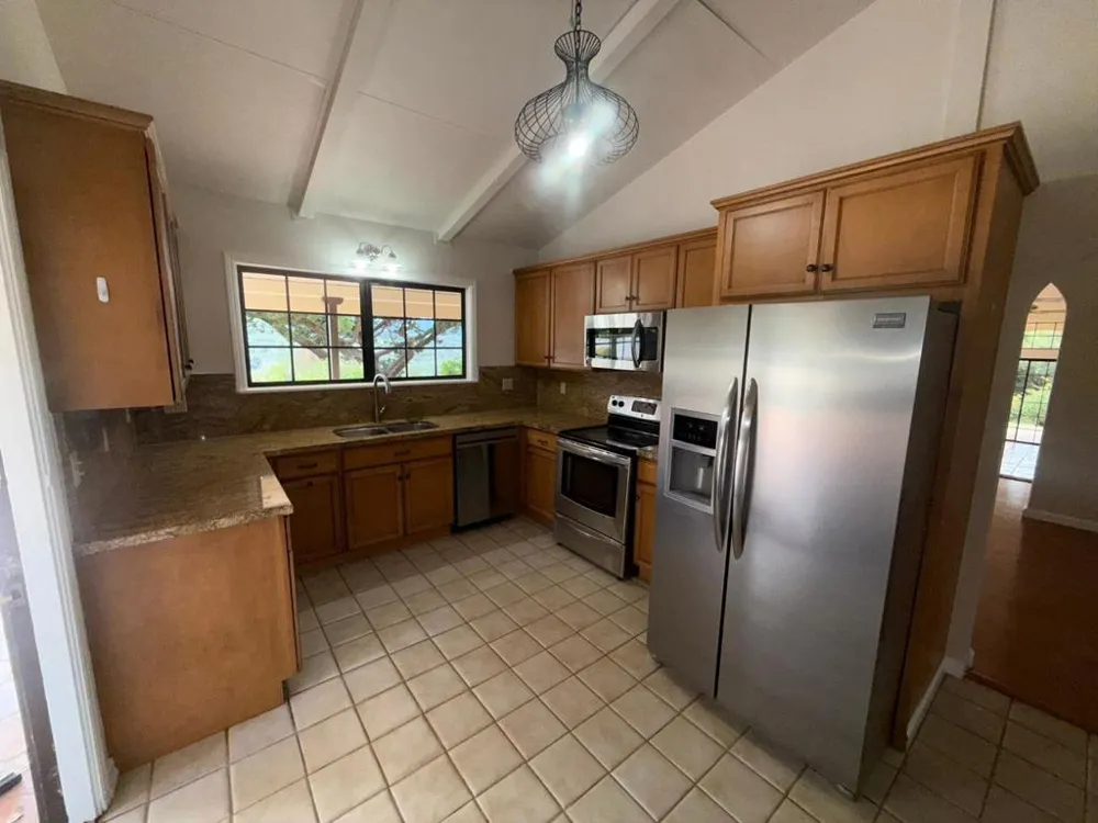 11585 Mccarthy Road Carmel Valley, CA 93924