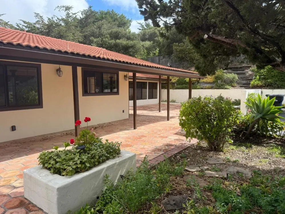 11585 Mccarthy Road Carmel Valley, CA 93924