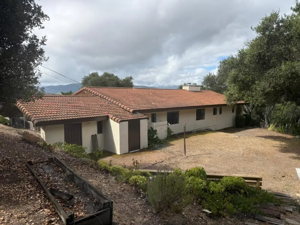 11585 Mccarthy Road Carmel Valley, CA 93924