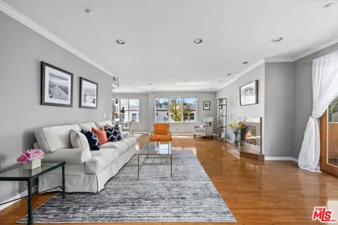 1018 4th Street #203