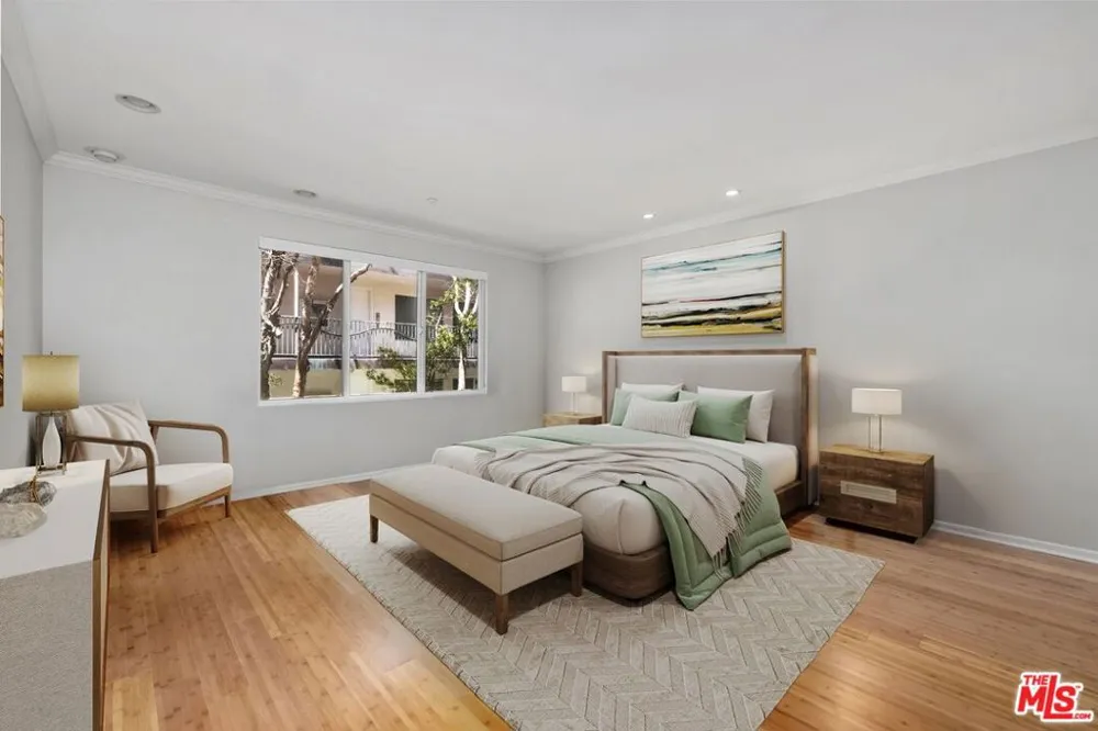 1018 4th Street #203 Santa Monica, CA 90403