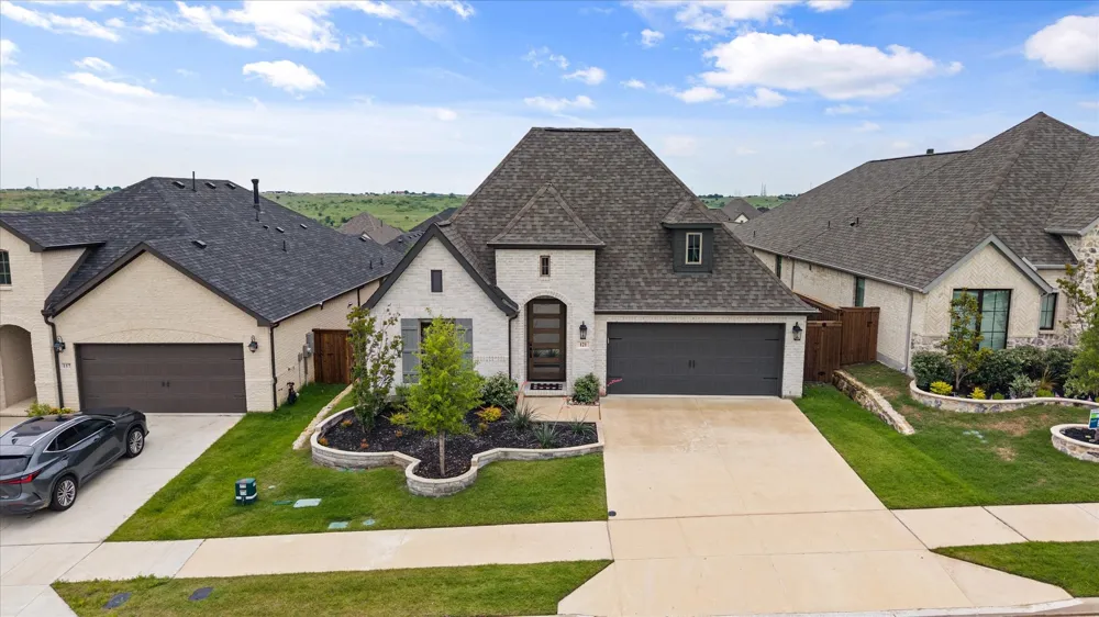 121 Tierra Blanca Lane Rhome, TX 76078