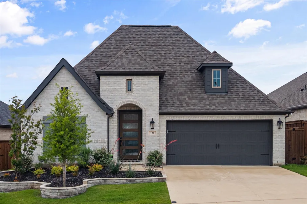 121 Tierra Blanca Lane Rhome, TX 76078