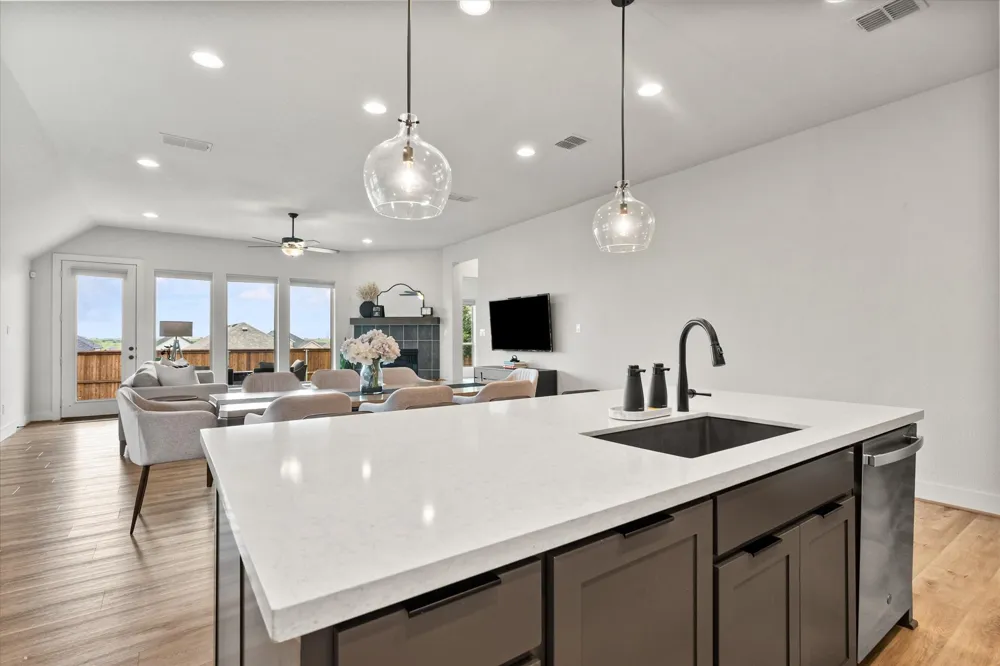 121 Tierra Blanca Lane Rhome, TX 76078