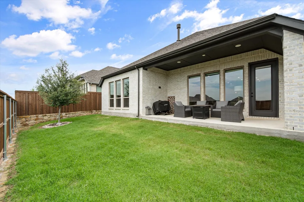 121 Tierra Blanca Lane Rhome, TX 76078