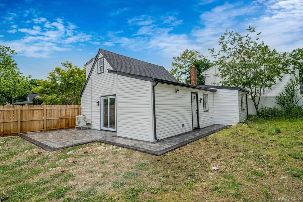 295 Cuba Hill Road Huntington, NY 11743