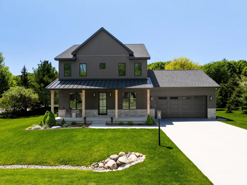 9336 E Summerfield Drive Elmwood Charter Township, MI 49684
