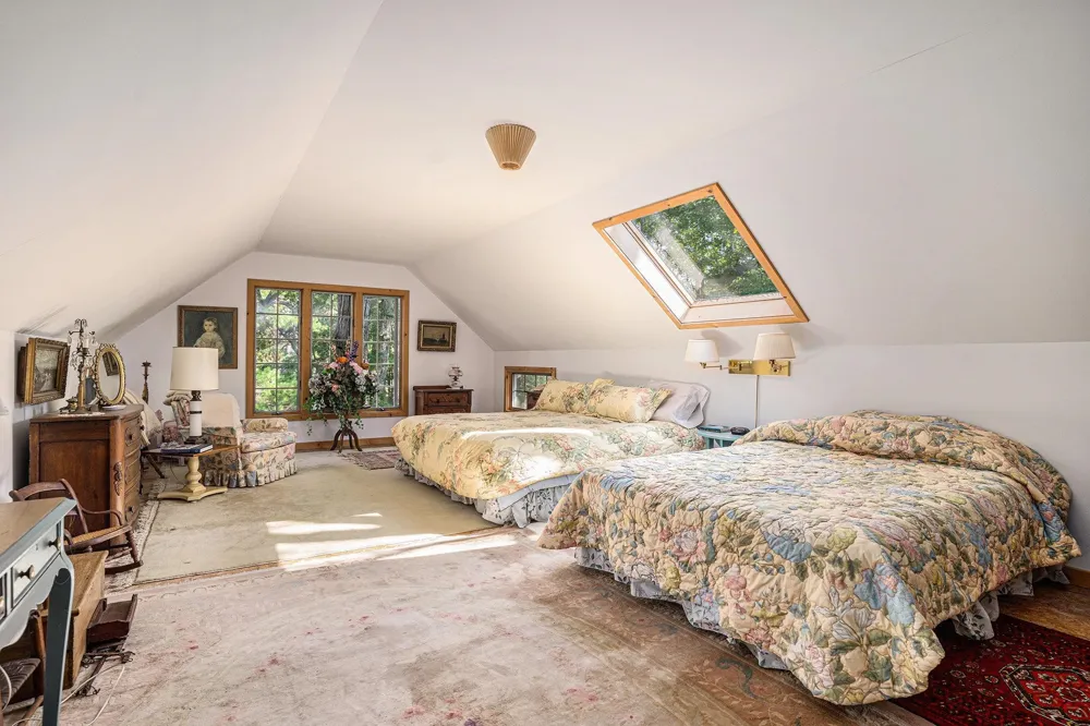 5760 W Crystal View Road Glen Arbor Township, MI 49636