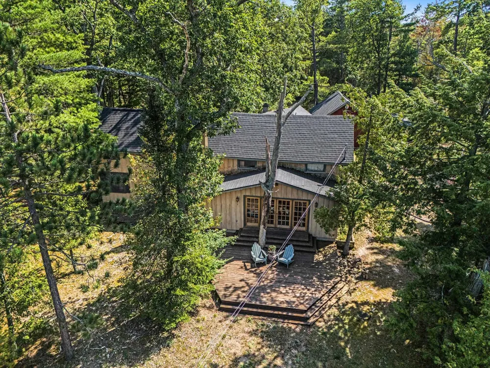 5760 W Crystal View Road Glen Arbor Township, MI 49636