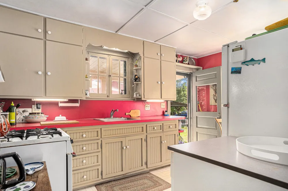 5760 W Crystal View Road Glen Arbor Township, MI 49636