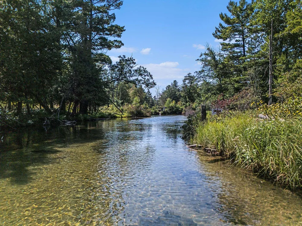 5760 W Crystal View Road Glen Arbor Township, MI 49636