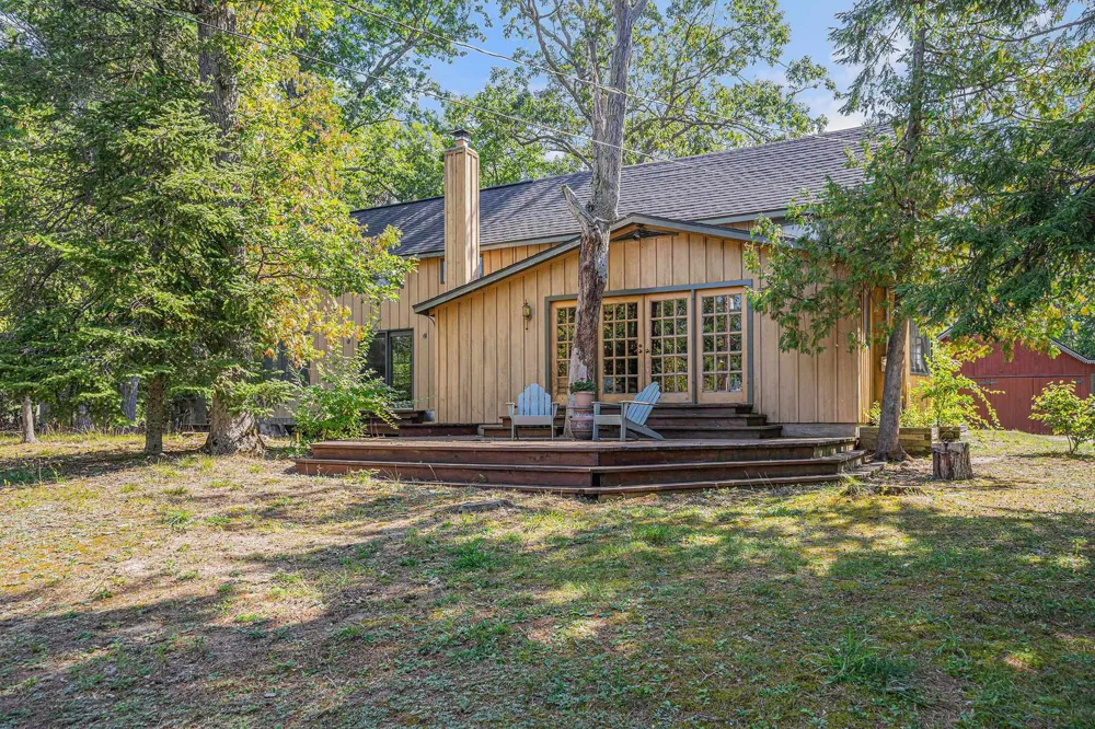 5760 W Crystal View Road Glen Arbor Township, MI 49636