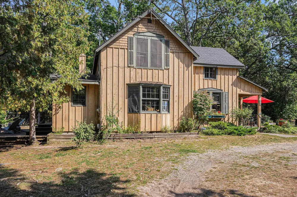 5760 W Crystal View Road Glen Arbor Township, MI 49636