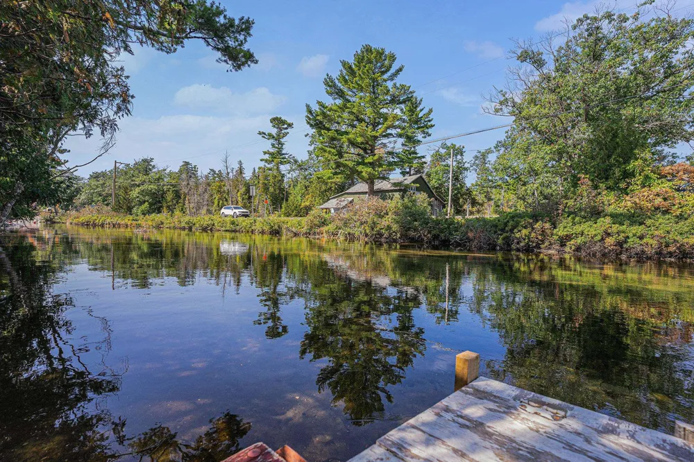 5760 W Crystal View Road Glen Arbor Township, MI 49636