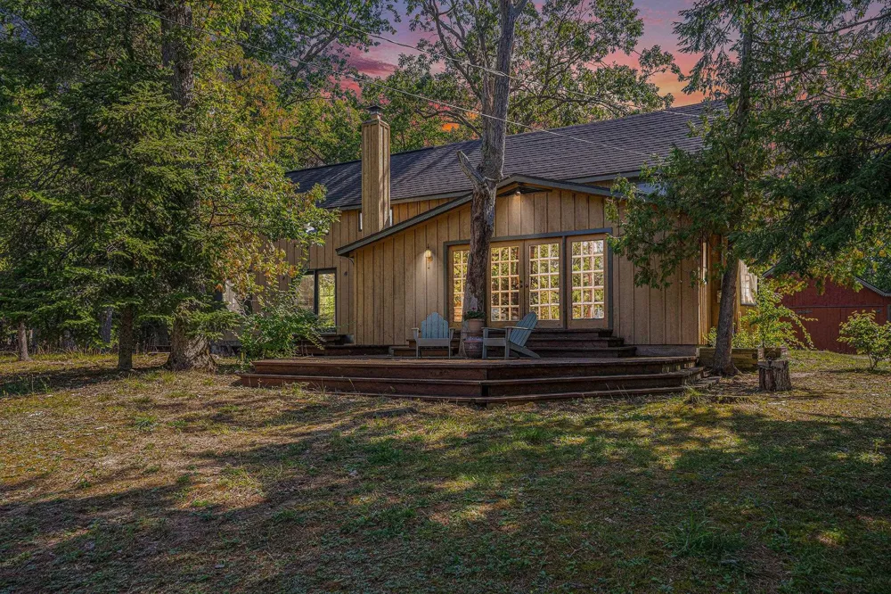 5760 W Crystal View Road Glen Arbor Township, MI 49636