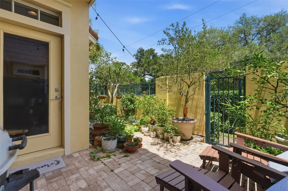 2656 TANGLEWOOD TRAIL Palm Harbor, FL 34685