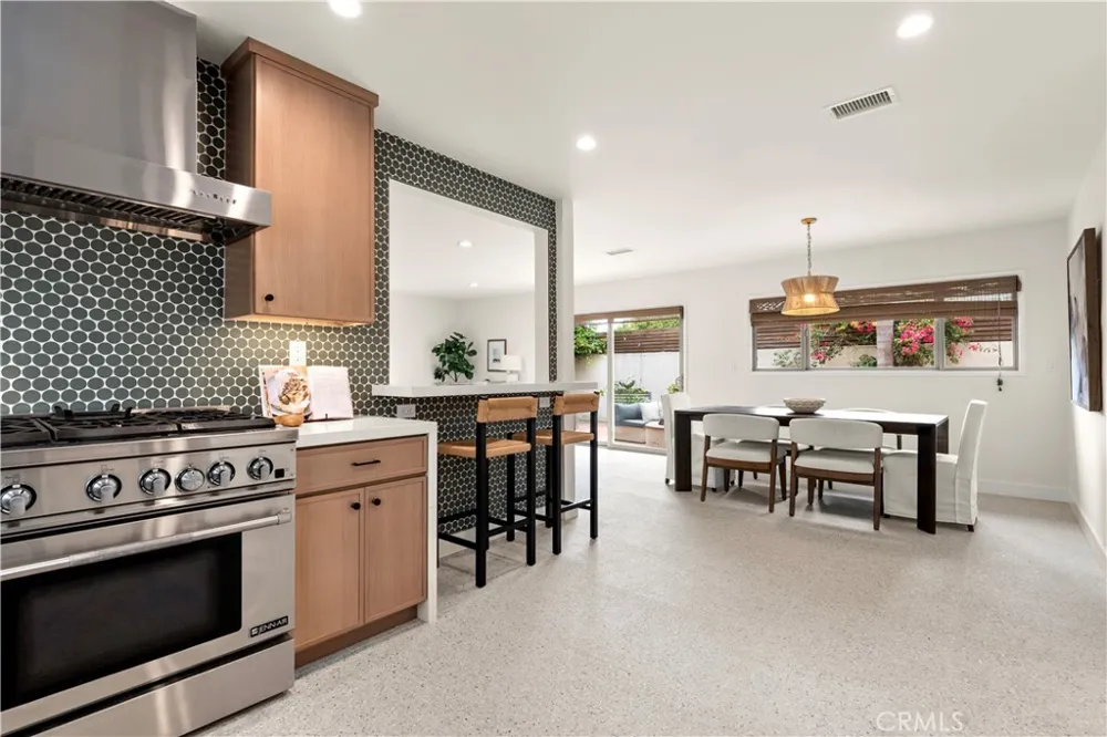640 Island View Seal Beach, CA 90740